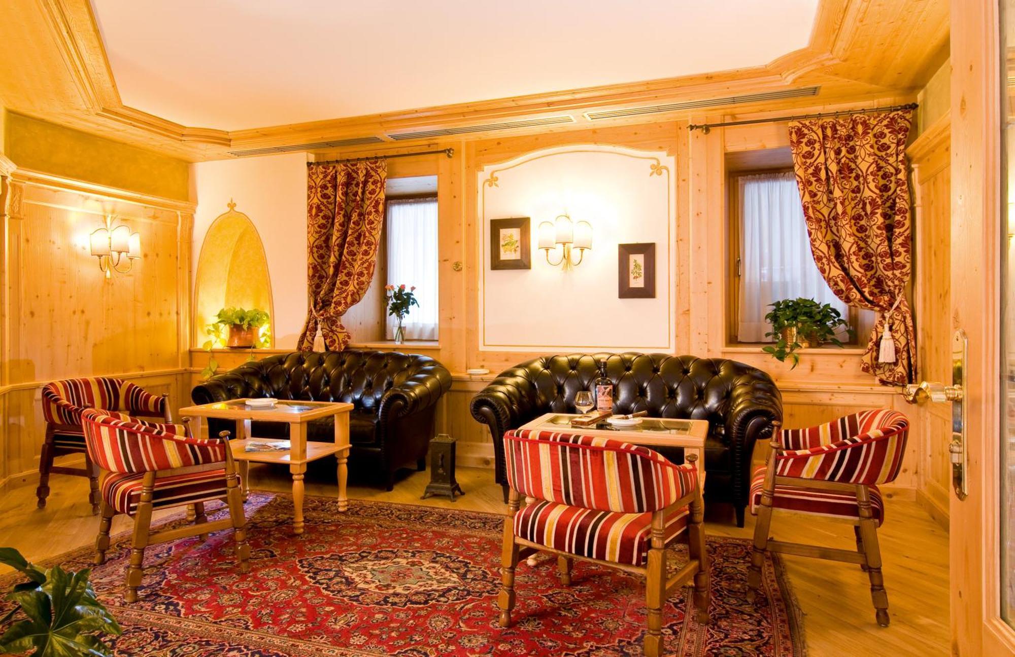 Boutique Hotel Diana Madonna di Campiglio Exterior photo
