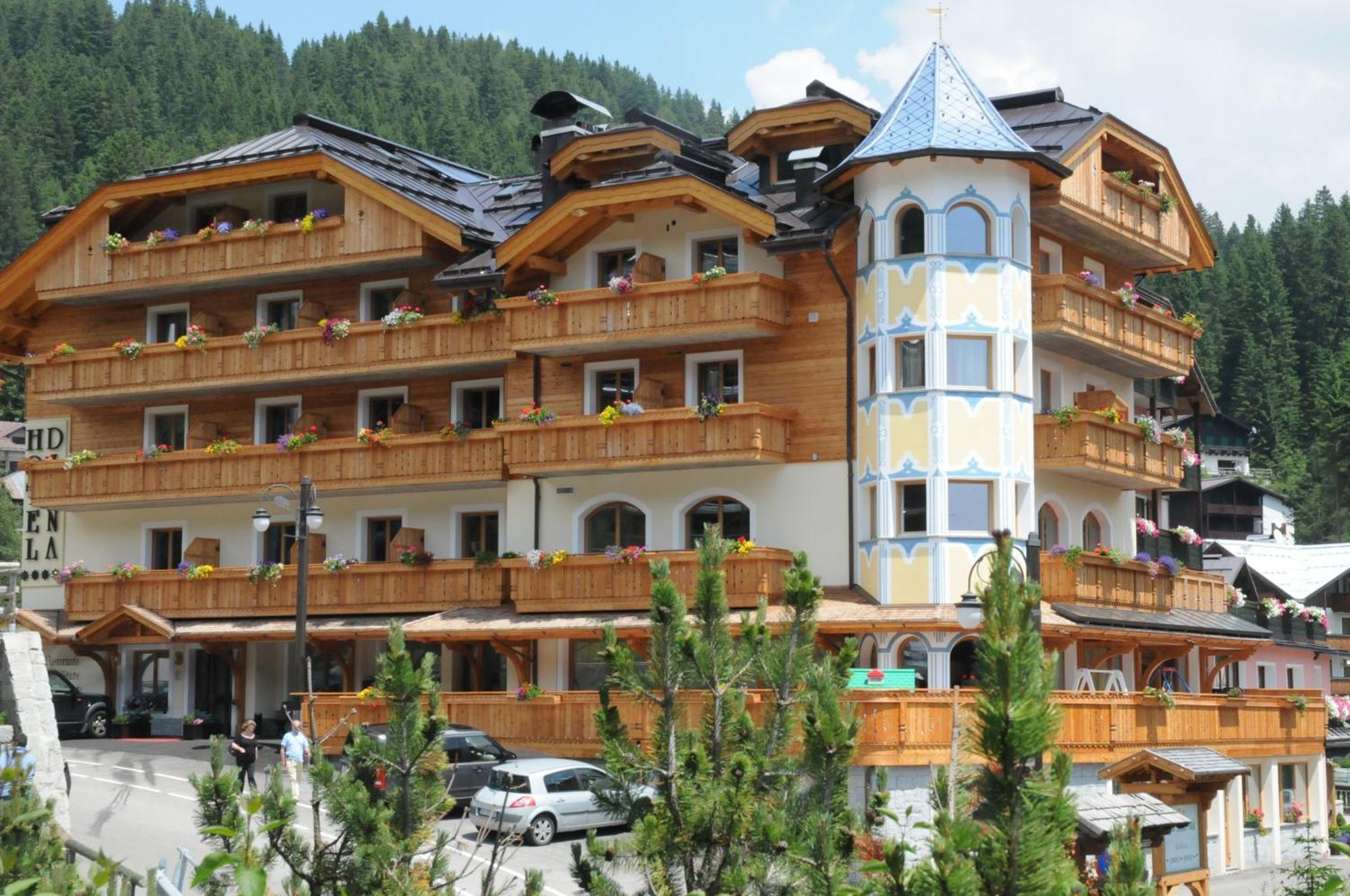 Boutique Hotel Diana Madonna di Campiglio Exterior photo