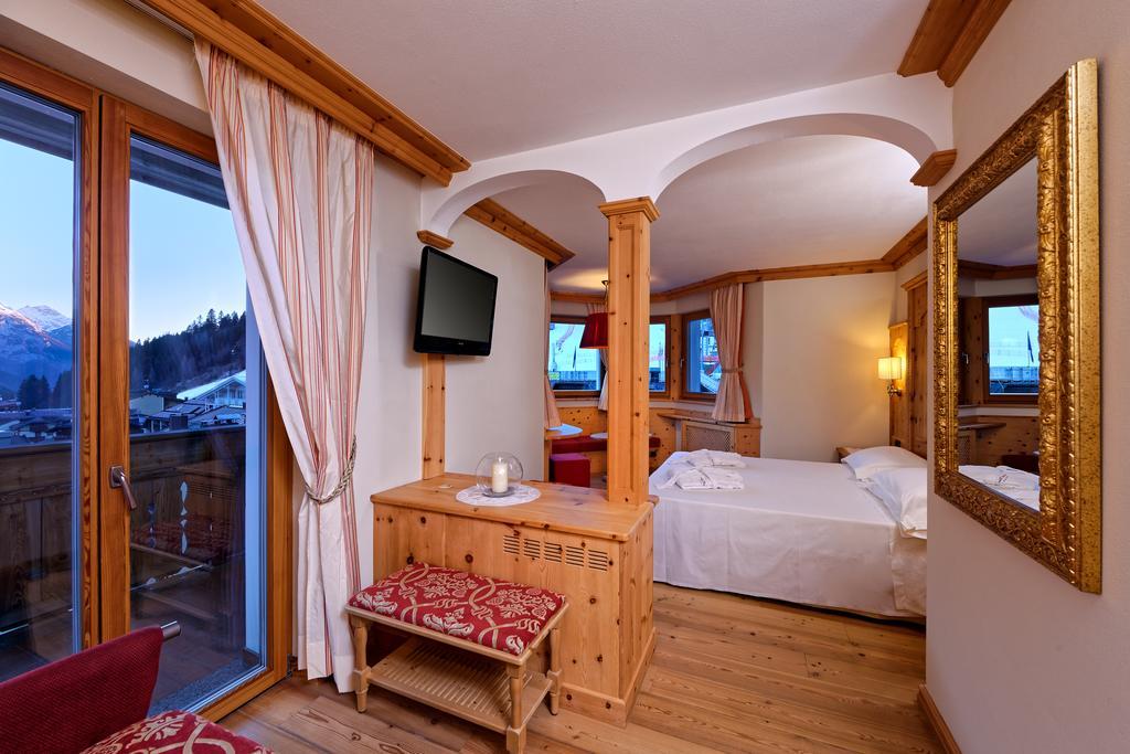 Boutique Hotel Diana Madonna di Campiglio Exterior photo