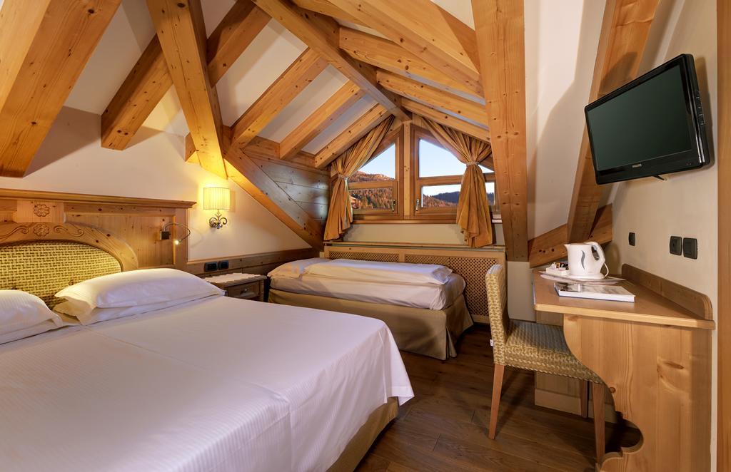 Boutique Hotel Diana Madonna di Campiglio Exterior photo