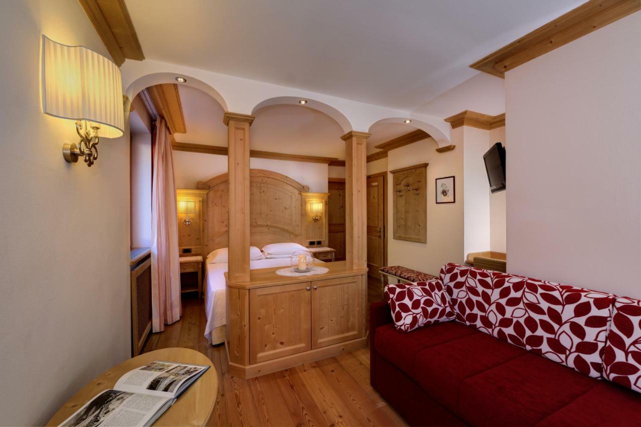 Boutique Hotel Diana Madonna di Campiglio Exterior photo
