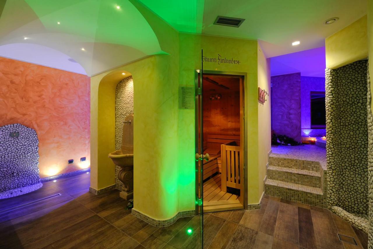 Boutique Hotel Diana Madonna di Campiglio Exterior photo